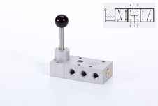 Ventil 5/3PC G1/8 páka aretace - střední poloha pod tlakem